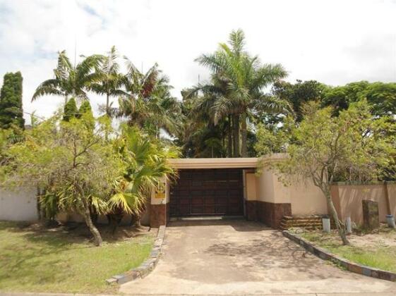 Mellow Palms Guest House - Photo2