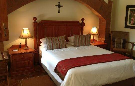 Berit Country Home & Chapel - Photo3