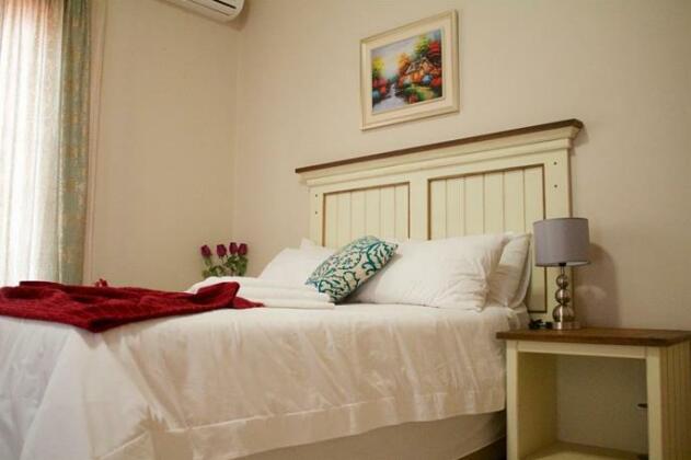 Divine Guest Lodge - Photo4
