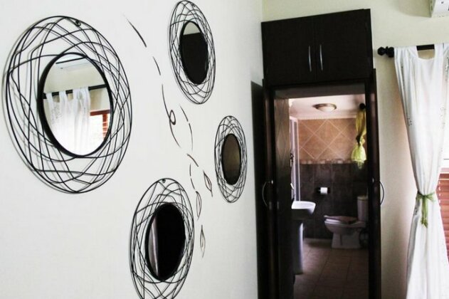 Echo Garden Guesthouse - Photo2