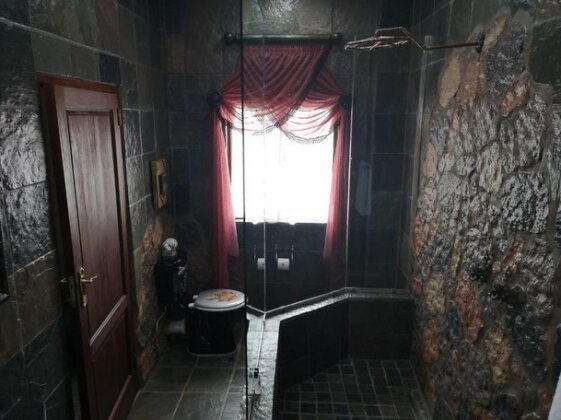 Excalibur Boutique Hotel - Photo2