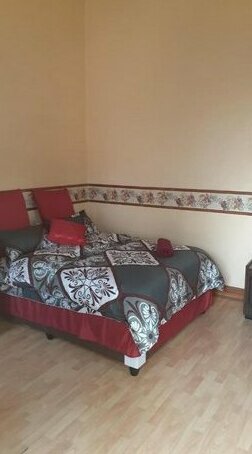 Karl Heyne Guesthouse