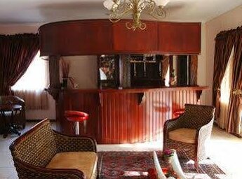 Paula's Guesthouse - Photo2