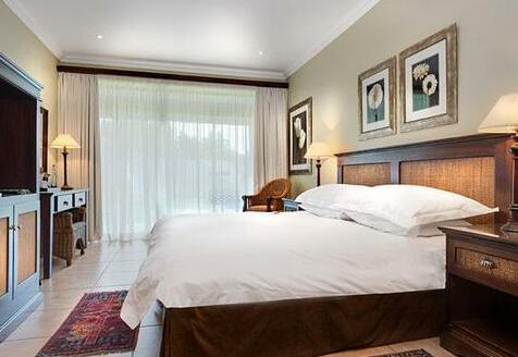 Protea Hotel by Marriott Rustenburg Hunters Rest - Photo3