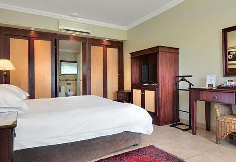 Protea Hotel by Marriott Rustenburg Hunters Rest - Photo4