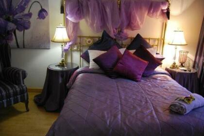 Ronique's Guest House