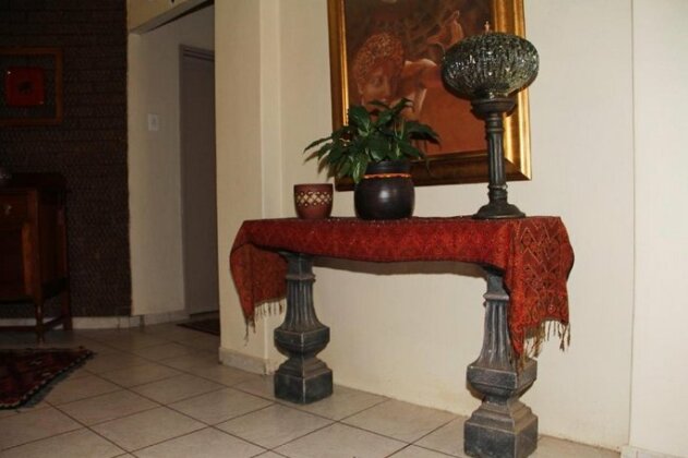 Rustenburg Guesthouse - Photo2