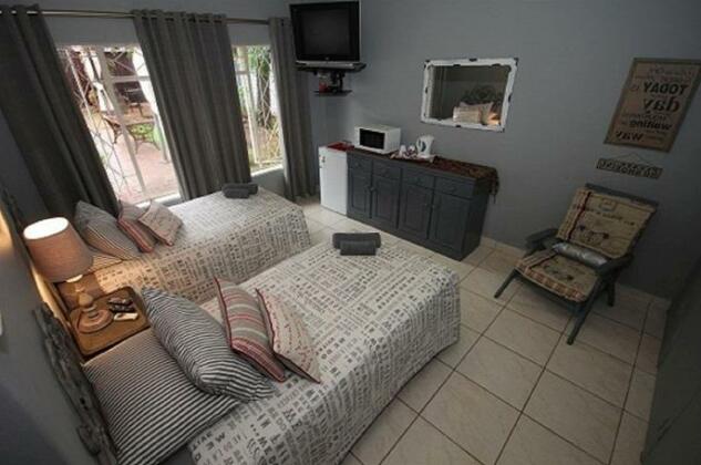 Rustenburg Inn - Photo3