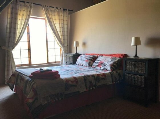 Rustic Cottage Rustenburg - Photo5