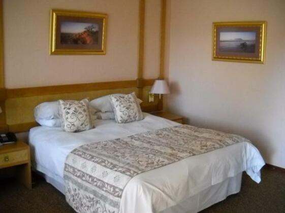 Sparkling Waters Hotel & Spa - Photo3