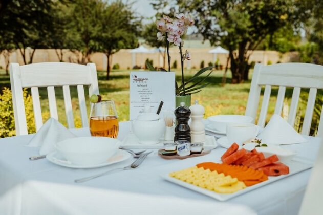 TshiBerry Bed & Breakfast - Photo2