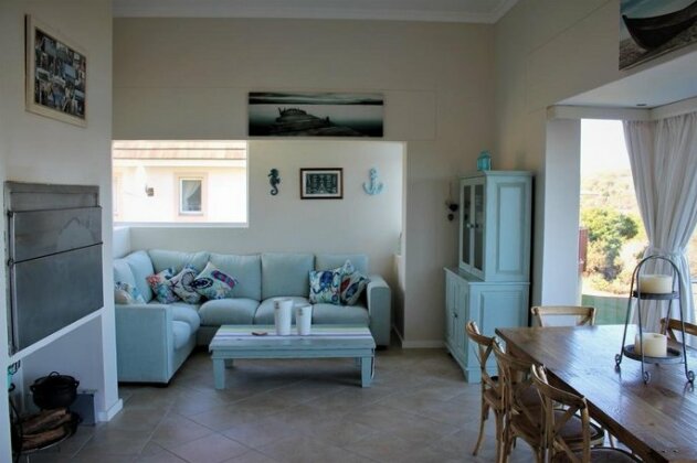 Holiday Home Crystal Waters - Photo3