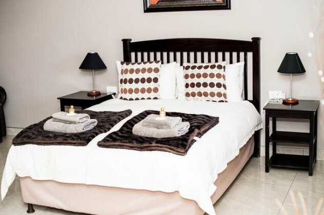 Kleinplasie Guesthouse - Photo2