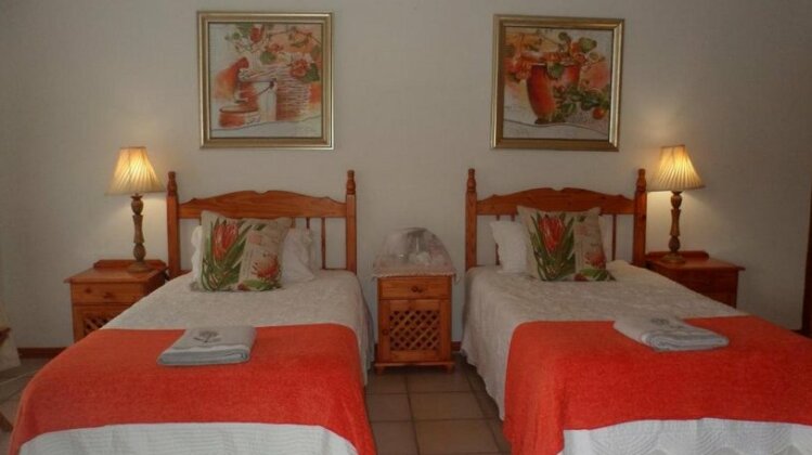 Annas Bed and Breakfast - Photo5