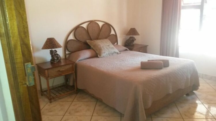 Lake St Lucia Villas - Photo5