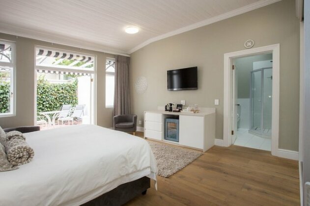 Summerwood Guest House - Photo4