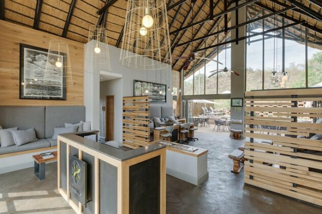 Bakubung Self-Catering Chalets - Photo4