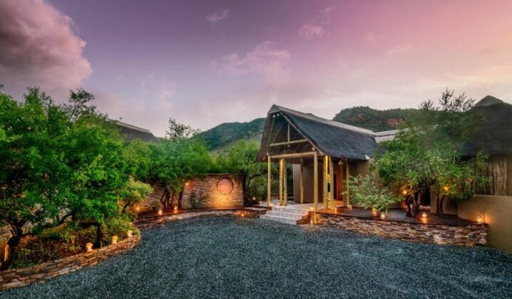 Lush Private Lodge - Photo2