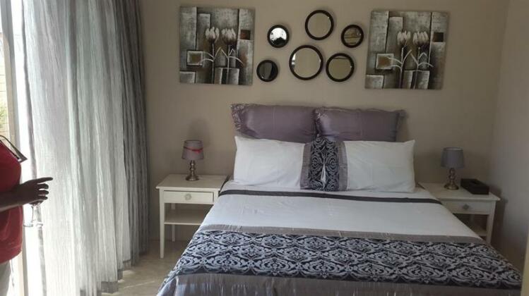 Vicky B Bed and Breakfast - Photo3