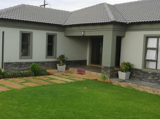 Motheo Guest House - Photo2
