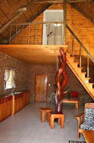 Ebony Lodge - Photo4