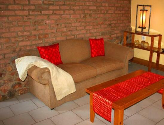 Ebony Lodge - Photo5
