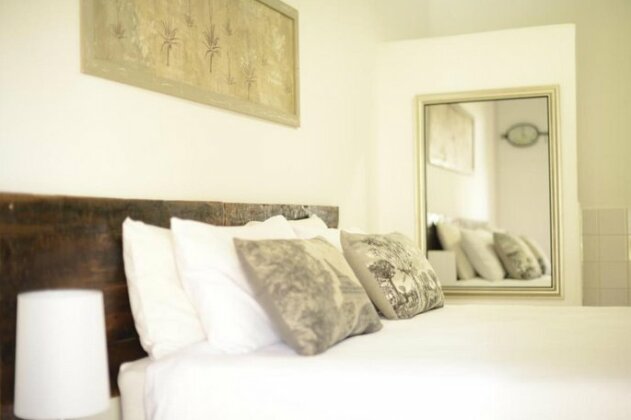 El Shadai Guest House - Photo2