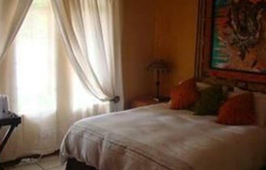Villa Toscana Guesthouse - Photo4