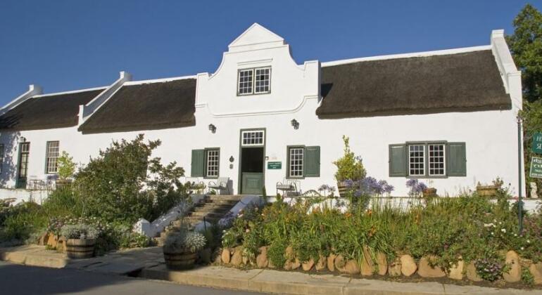 Tulbagh Country Guest house - Cape Dutch Quarters