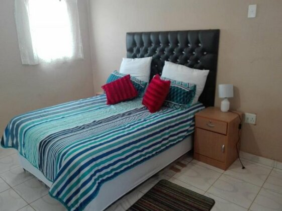 Gcwabe's B&B - Photo3
