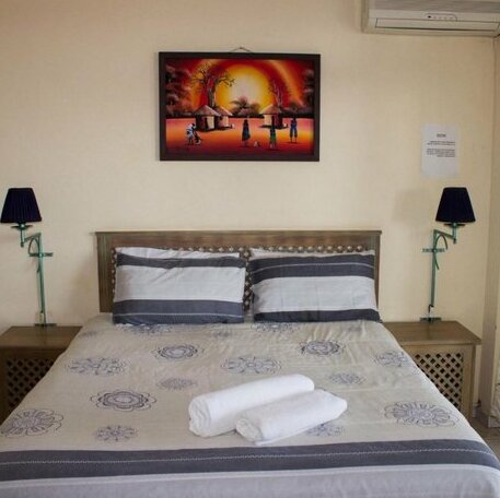 Sea Fever Lodge - Photo2
