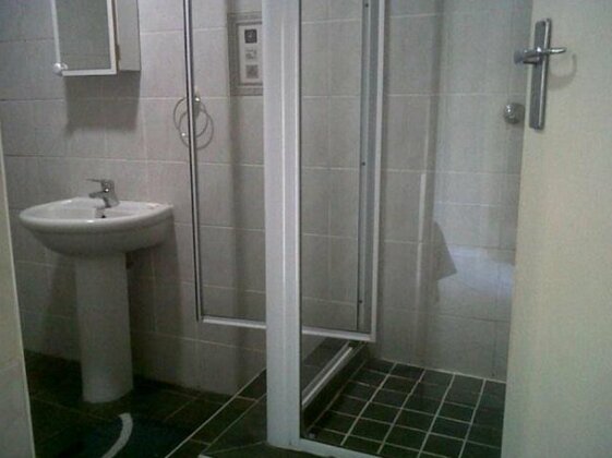 Sea Fever Lodge - Photo3