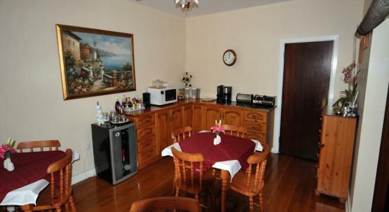 Umkomaas Guest House - Photo4