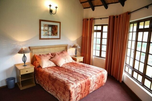 Fairways Gold Crown Resort - Photo2