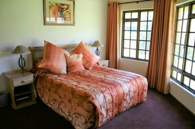 Fairways Holiday Accommodation - Photo5