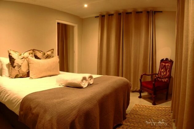Hlogoma Cottage - Photo2