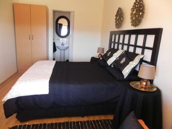 J&B Lodge - Photo5