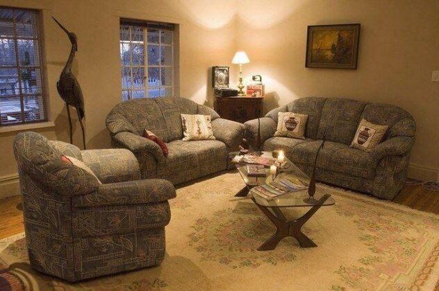 Pile Inn Bed and Breakfast - Photo3