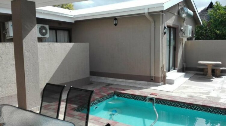 Gemutlich B&B Guesthouse - Photo5
