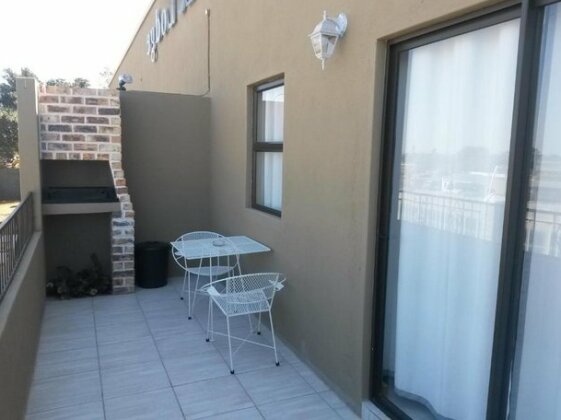 High Breeze Lodge - Photo2