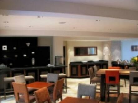 River City Inn - Photo3