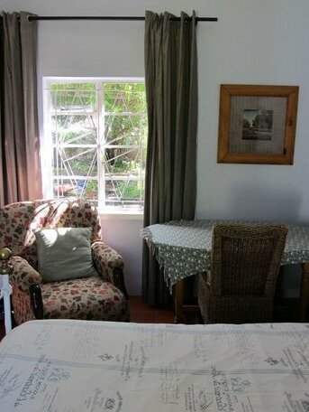 Secret Garden Cottage - Photo5