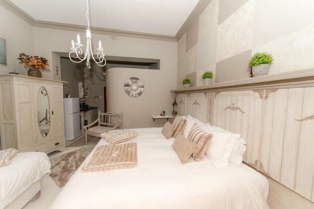 Tarentaalrand Guesthouse - Photo2