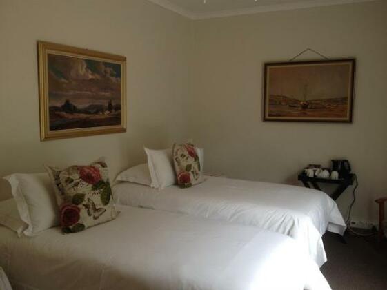 The Moon Bay Guest House - Photo3