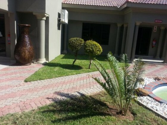 Clubview Guesthouse - Photo4