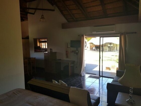 12 On Vaal Drive Guesthouse - Photo3