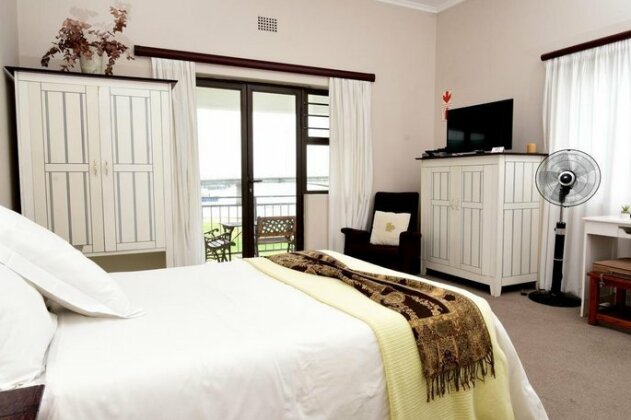 Riviera Hotel & Chalets - Photo4