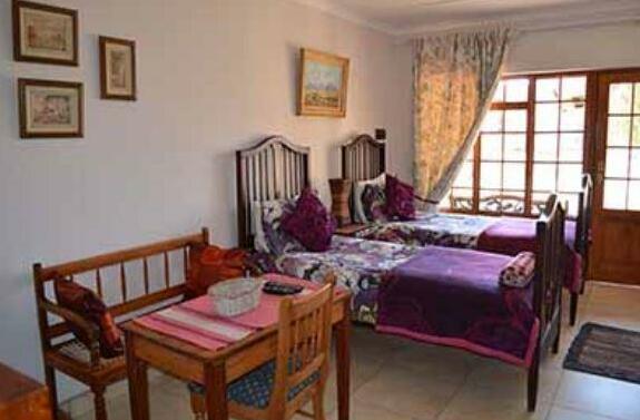Petra's Country Guesthouse - Photo2