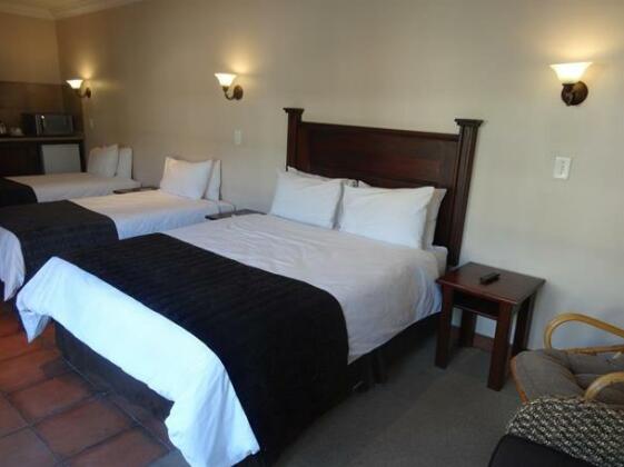 Shonalanga Lodge Vryheid - Photo3