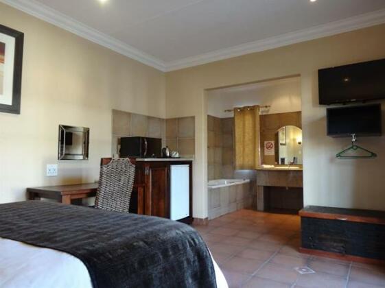 Shonalanga Lodge Vryheid - Photo4